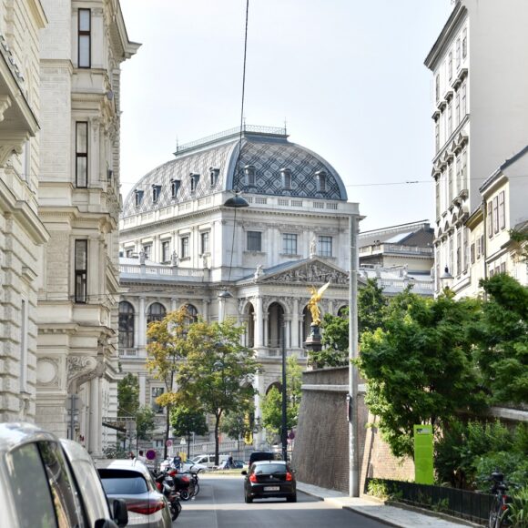 Printemps à Vienne — splendeur des fleurs et des villas dans le miroir du patrimoine culturel mondial