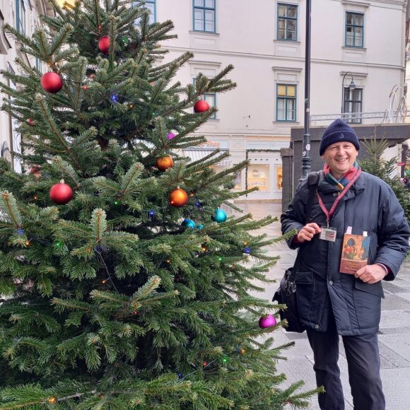 Weihnachten in Wien ─  Weihnachtsmärkte, kulinarische Spezialitäten, Krampus und Krippenschau